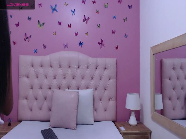 Live sex webcam photo for Keyra_R #257056061