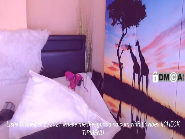 Live sex webcam photo for LishaDivine #263291127