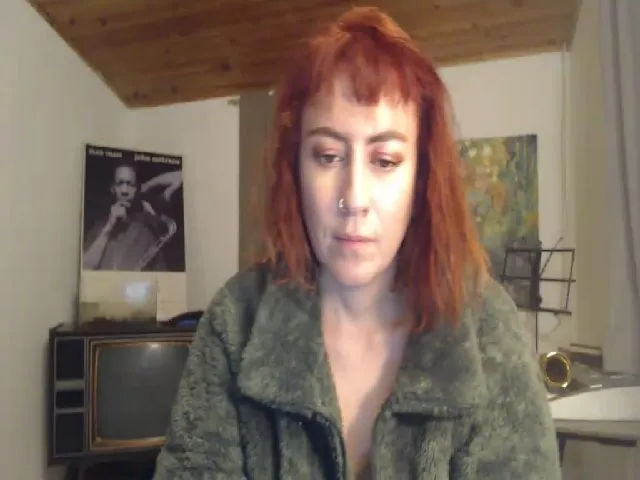 Live sex webcam photo for Saxcortana #253604195