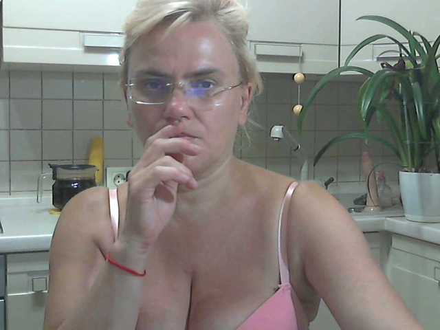 Live sex webcam photo for runa88 #249516712