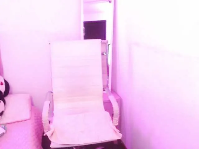 Live sex webcam photo for scarlet-gold #250422142