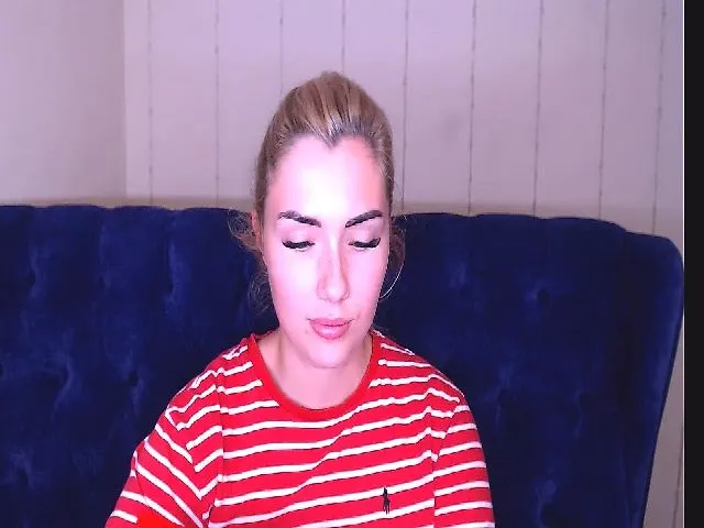 Live sex webcam photo for TrishKlein #263622327