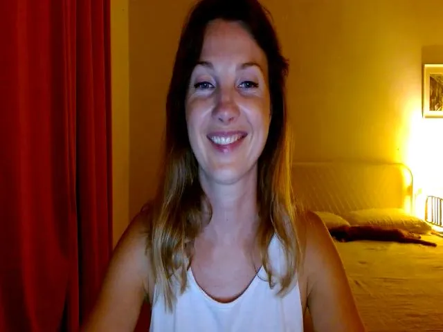 Live sex webcam photo for HappyAlise #265188822