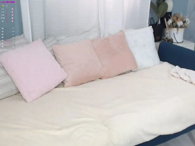 Live sex webcam photo for AviAngel #262972801
