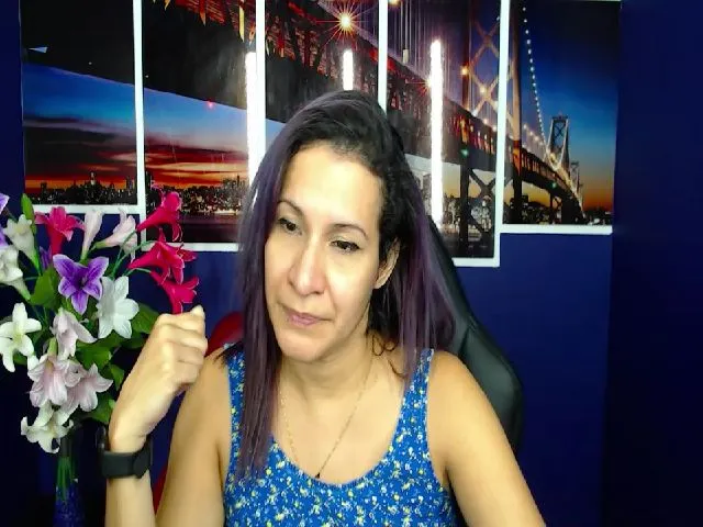 Live sex webcam photo for Infernalsexx #255512309