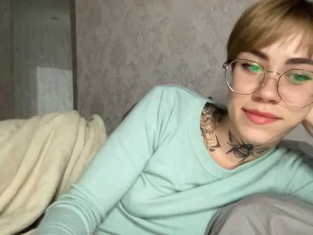 Live sex webcam photo for 669Aleksa669 #260114590