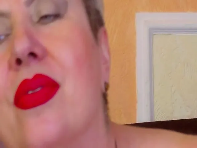 Live sex webcam photo for LADY__POSH #256114742