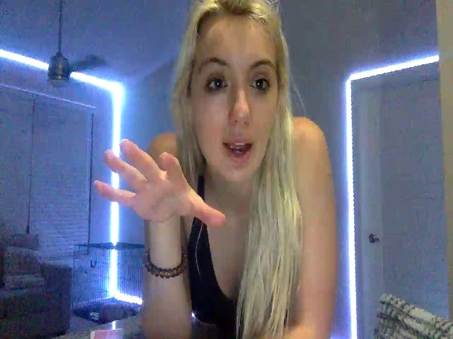 Live sex webcam photo for Sammy_gray #257441773