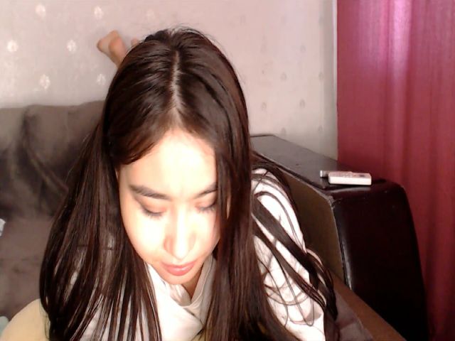 Live sex webcam photo for midzukki_01 #264800406