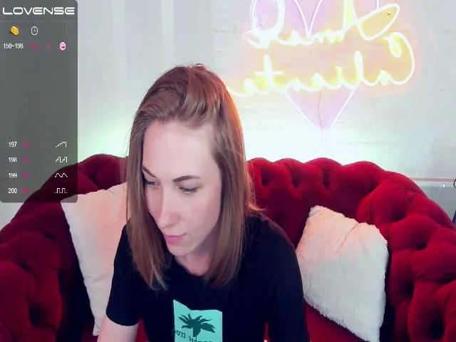 Live sex webcam photo for LilFluffyDuck #255072266