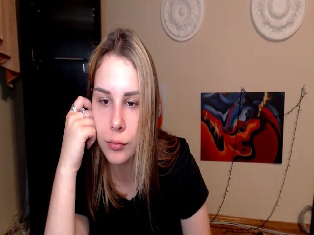 Live sex webcam photo for PolliMilk #255836455