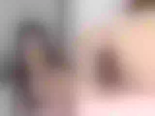 Live sex webcam photo for Julieta__18 #262804065