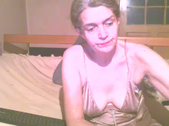 Live sex webcam photo for Lili_Mari69 #252267670