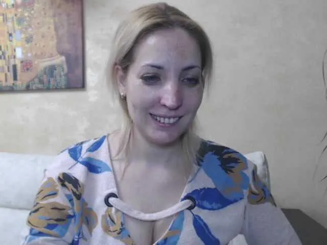 Live sex webcam photo for mariska-kiska #241124105