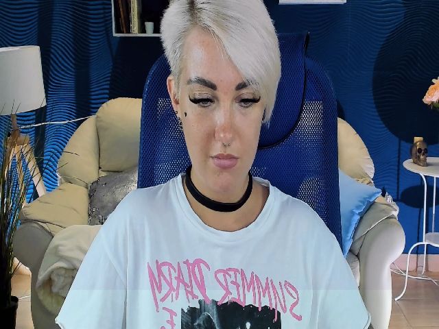 Live sex webcam photo for AkioTy #255259365