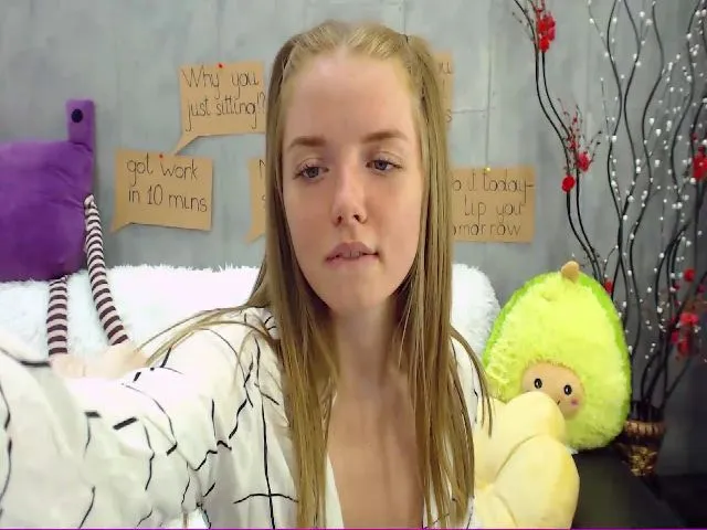 Live sex webcam photo for CaNaDaDi #262789443