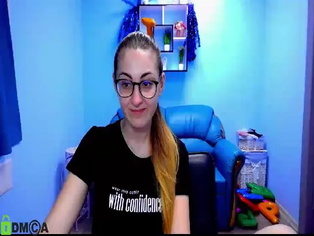 Live sex webcam photo for Tifany_Flin #252814901