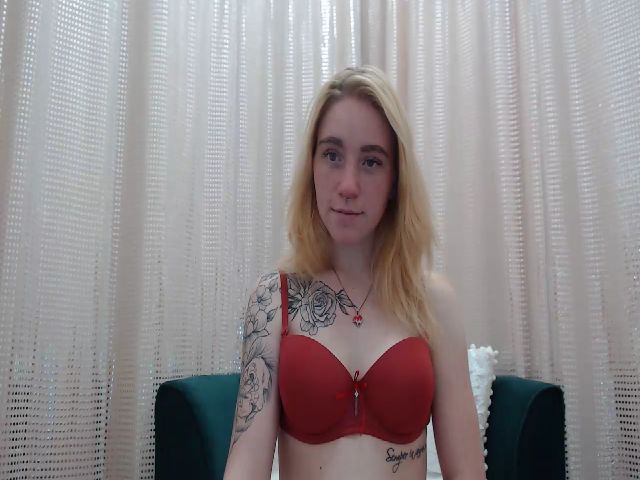 Live sex webcam photo for RedBerryy #256163804