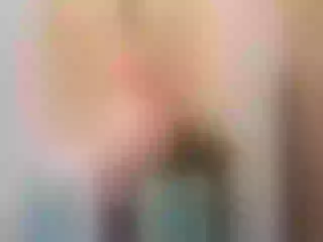Live sex webcam photo for EvaBroom #264737944