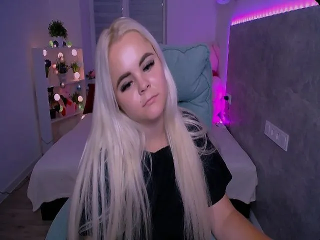 Live sex webcam photo for Jenni__fer #256095821