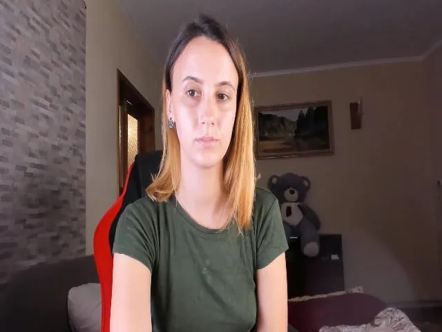 Live sex webcam photo for AnnaTY98 #260078496