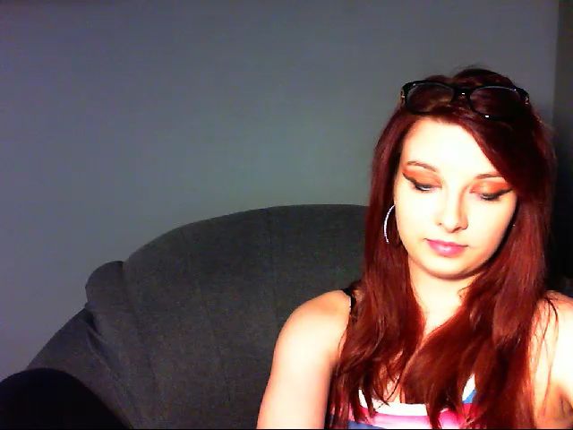 Live sex webcam photo for VirginLuna18 #263839461