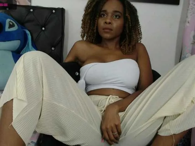 Live sex webcam photo for lylybrow #241377997