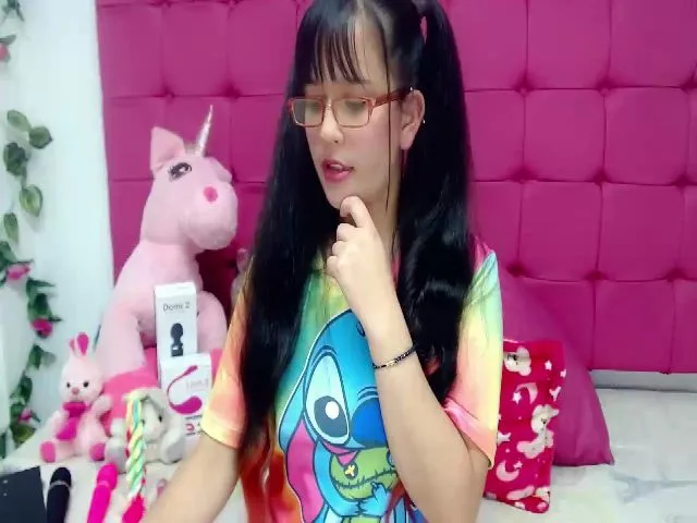 Live sex webcam photo for Pink_queenn #259807726
