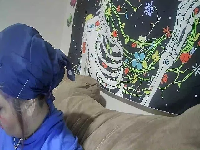 Live sex webcam photo for Lilmisspurp #256192513