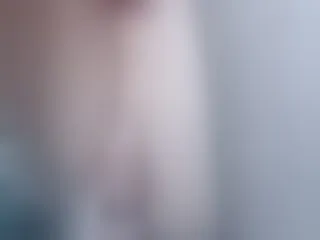 Live sex webcam photo for Miss-Laurie1 #240616765
