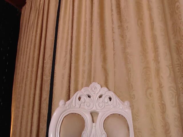 Live sex webcam photo for Britneycol #258357396