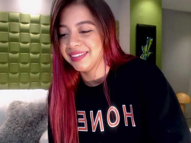 Live sex webcam photo for IvannaBanks #241055612