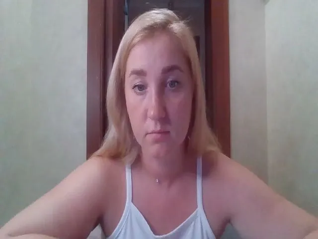 Live sex webcam photo for Ollydoll1 #259389217