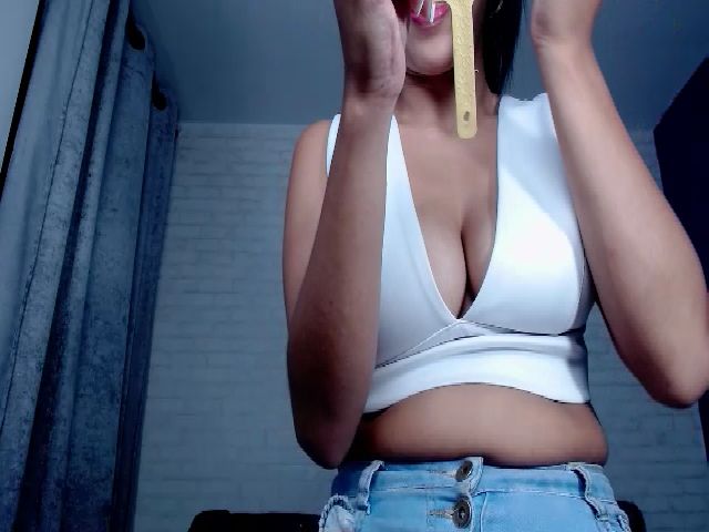 Live sex webcam photo for RachelAdams_6 #262606418