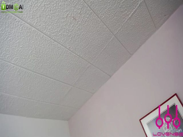 Live sex webcam photo for Bluefire_28 #264519133