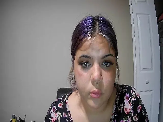 Live sex webcam photo for Lilmisspurp #252426314