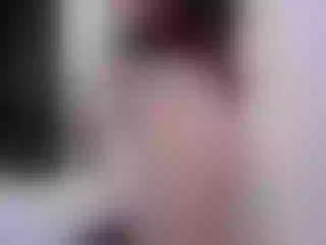 Live sex webcam photo for Emily_roos #255482356