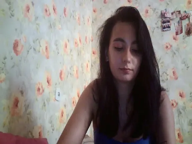 Live sex webcam photo for lolly_hollyy #264879240