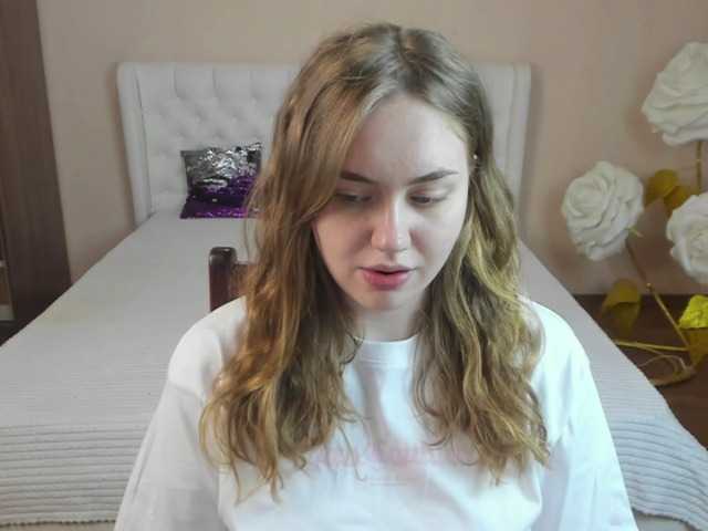 Live sex webcam photo for AdaCrystall #241199602