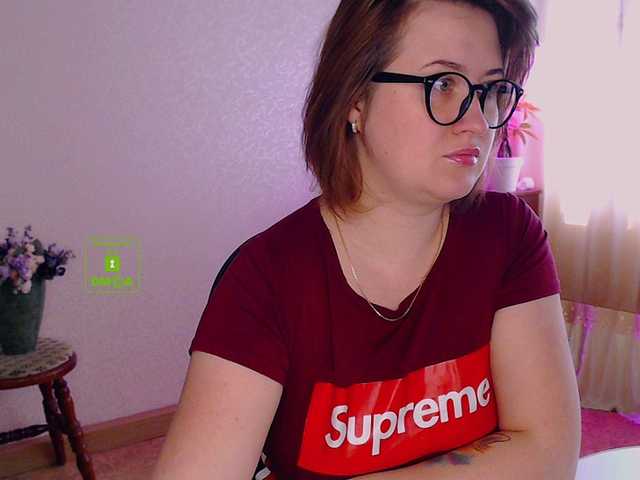 Live sex webcam photo for NewAnna #241269136