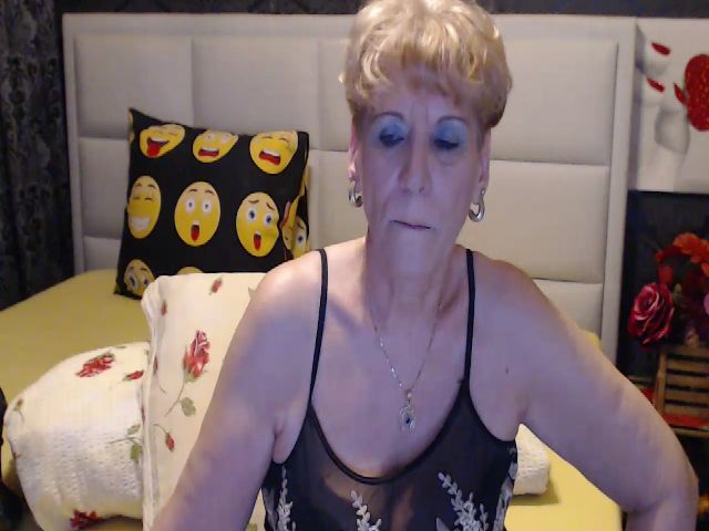 Live sex webcam photo for HAPPYGRANNY #254104731