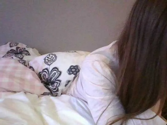 Live sex webcam photo for sweetlizzy #241112401