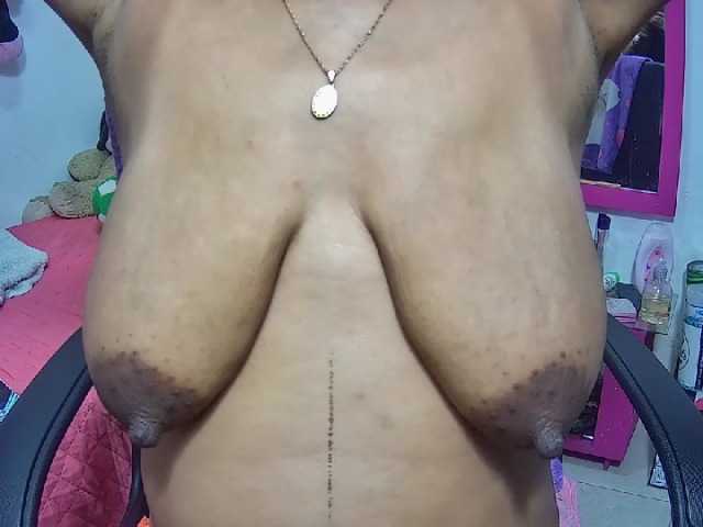 Live sex webcam photo for sarah-hot #241349103