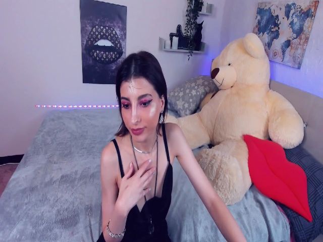 Live sex webcam photo for AnabelAris #261250895