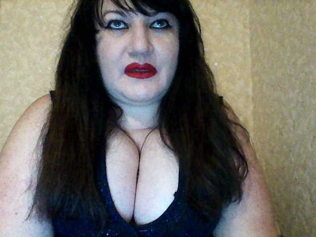 Live sex webcam photo for KleOSnow #241080596