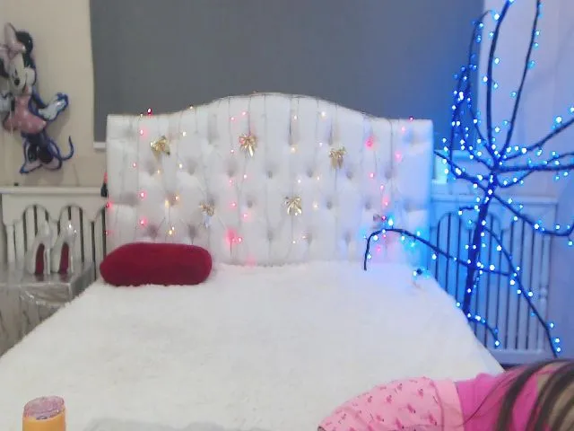 Live sex webcam photo for BeataBrook #261233245