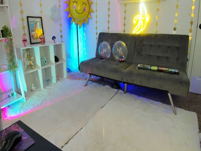 Live sex webcam photo for AddiLee #255443232