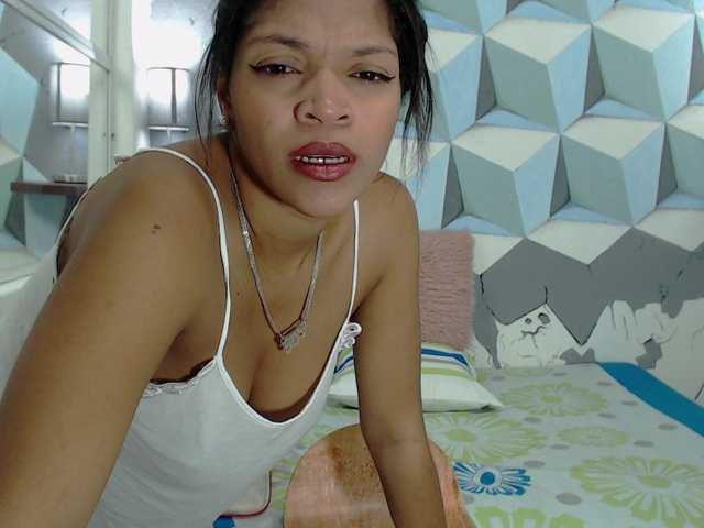 Live sex webcam photo for shariksweet #241113409