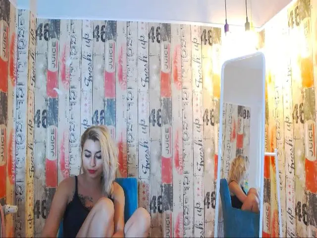 Live sex webcam photo for RubbyKalifha #261309716