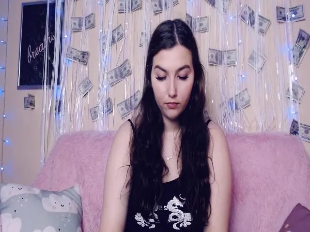 Live sex webcam photo for Innocent_Di #253718250